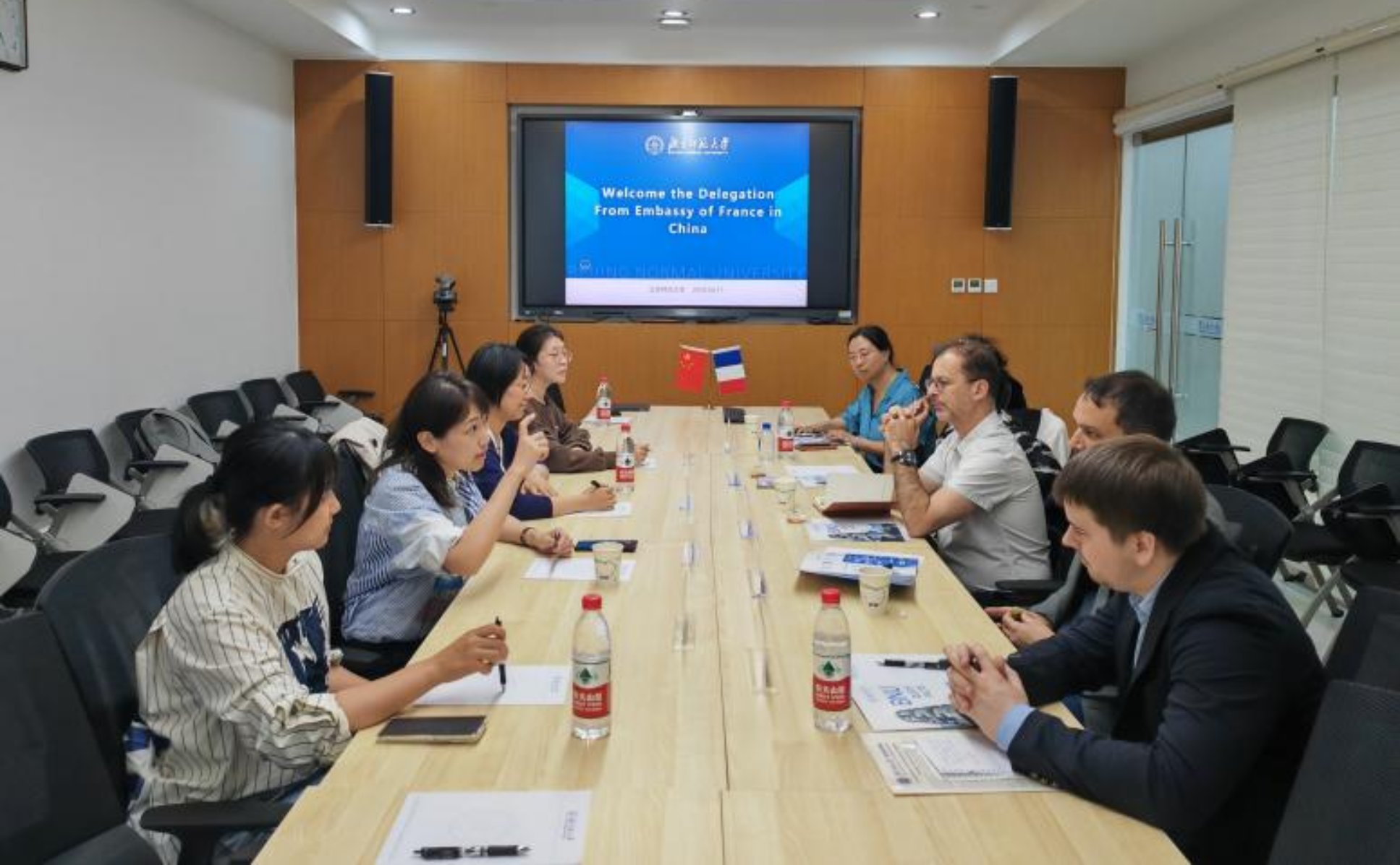 法国驻华使馆文化教育合作处代表到北京师范大学调研