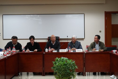 我院顾明远教授受邀到杭州师范大学教育学院进行学术交流