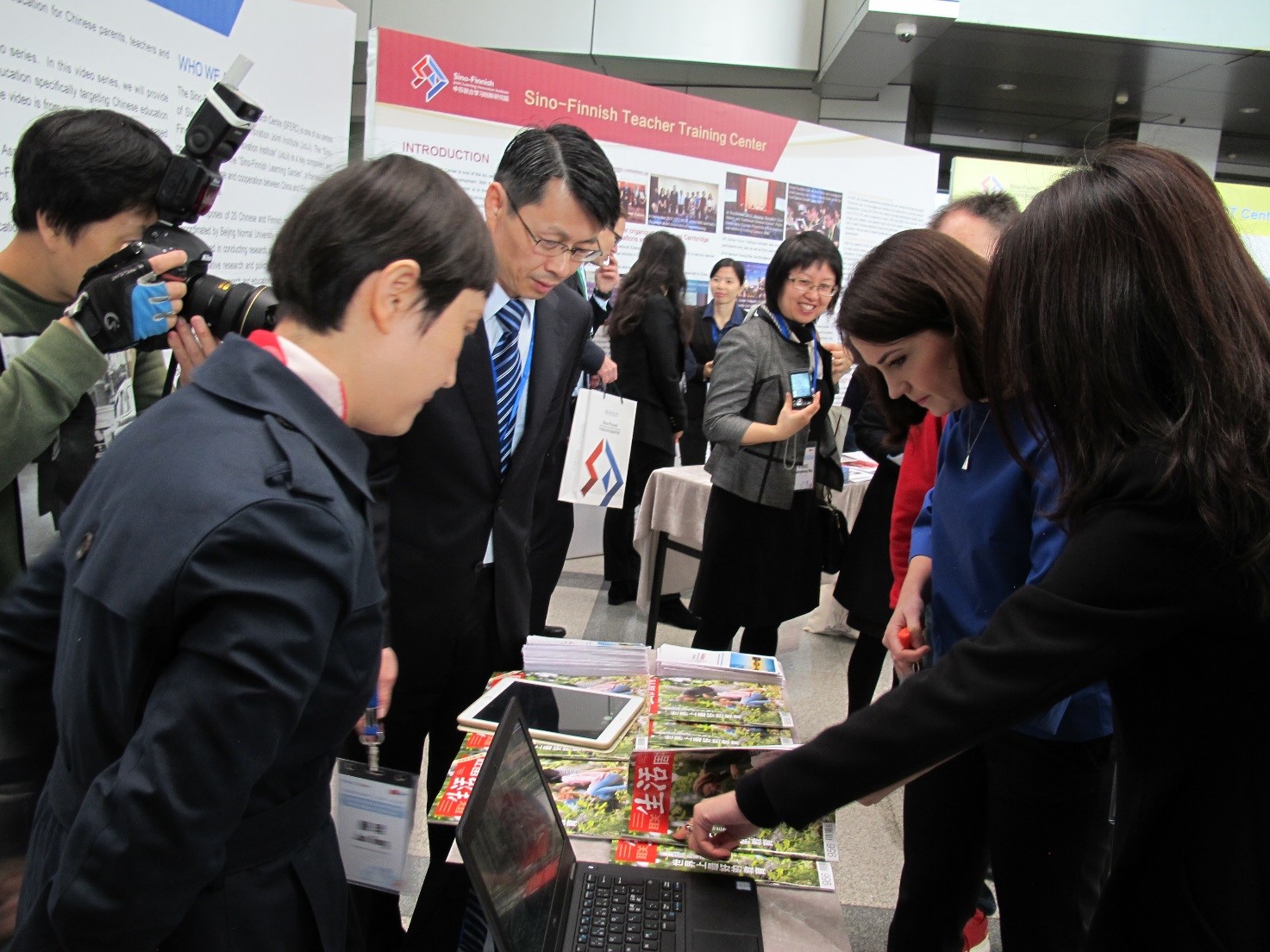 我院中芬教育研究中心参与制作“这就是芬兰教育”电视系列片首播并受好评