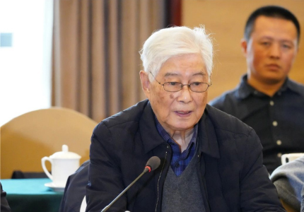 我院资深教授顾明远先生应邀《劳动教育论》新书发布暨“新时代的劳动教育”研讨会