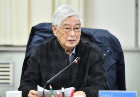 我院资深教授顾明远先生出席北京师范大学首届“四有”好老师启航计划校友职后培训开班仪式并做专题报告